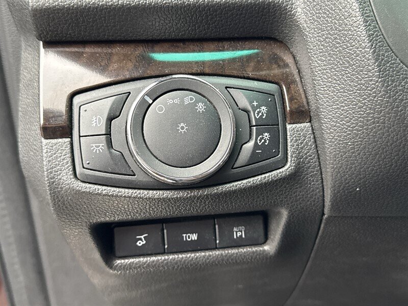 2015 Ford Explorer Limited - Photo 14 - Millstadt, IL 62260