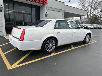 2007 Cadillac DTS Performance   - Photo 4 - Fairview Heights, IL 62208
