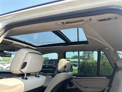 2012 BMW X5 xDrive35i - Photo 10 - Fairview Heights, IL 62208