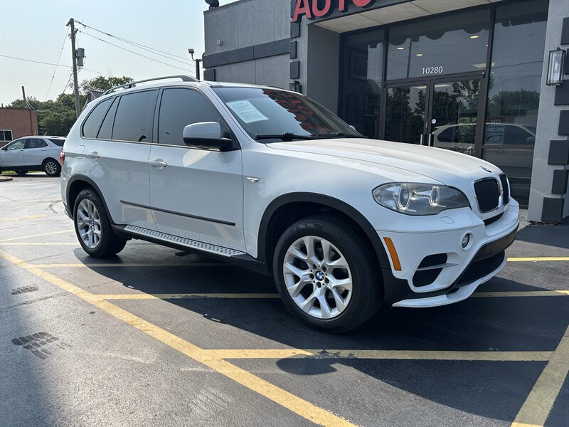 2012 BMW X5 xDrive35i - Photo 2 - Fairview Heights, IL 62208