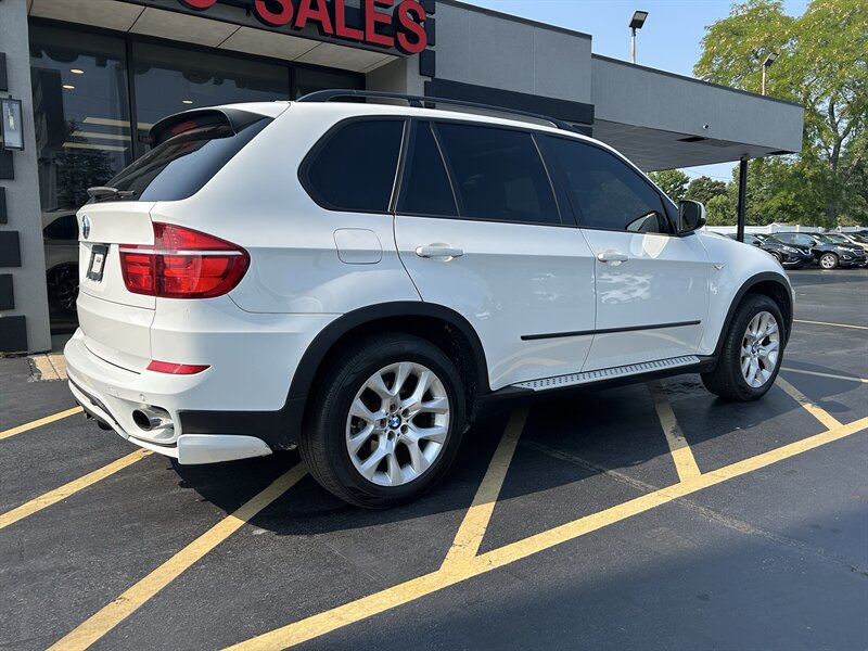 2012 BMW X5 xDrive35i - Photo 4 - Fairview Heights, IL 62208