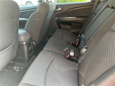 2017 Dodge Journey SE   - Photo 9 - Fairview Heights, IL 62208
