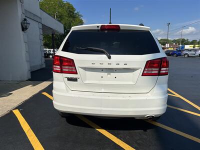 2017 Dodge Journey SE   - Photo 7 - Fairview Heights, IL 62208