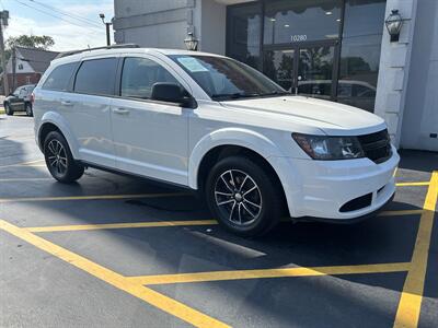 2017 Dodge Journey SE   - Photo 2 - Fairview Heights, IL 62208