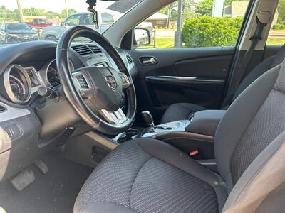 2017 Dodge Journey SE   - Photo 8 - Fairview Heights, IL 62208