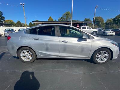 2016 Chevrolet Cruze LT Auto   - Photo 12 - Belleville, IL 62226