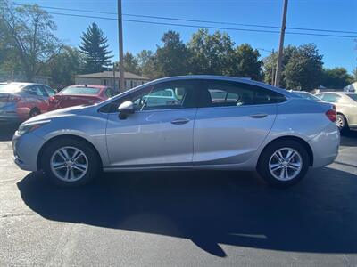 2016 Chevrolet Cruze LT Auto   - Photo 3 - Belleville, IL 62226