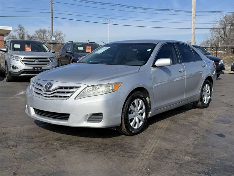 2011 Toyota Camry   - Photo 1 - Cahokia, IL 62206
