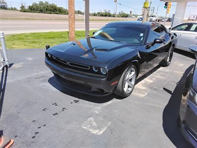 2016 Dodge Challenger SXT   - Photo 2 - Cahokia, IL 62206