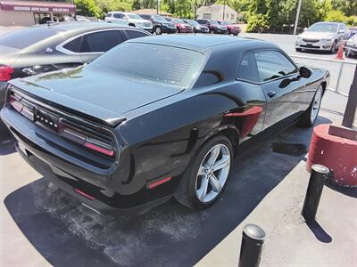 2016 Dodge Challenger SXT   - Photo 3 - Cahokia, IL 62206
