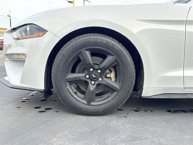 2018 Ford Mustang EcoBoost - Photo 19 - Millstadt, IL 62260