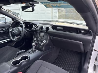2018 Ford Mustang EcoBoost - Photo 12 - Millstadt, IL 62260