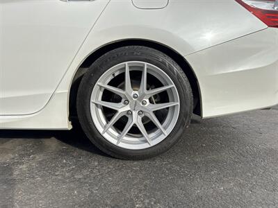 2016 Honda Accord Touring   - Photo 24 - Millstadt, IL 62260