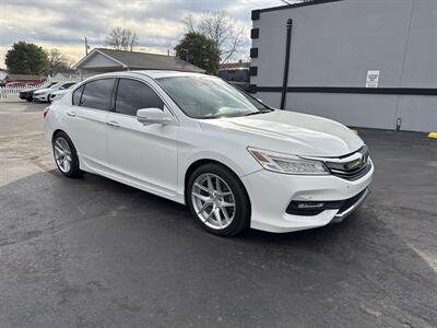 2016 Honda Accord Touring   - Photo 2 - Millstadt, IL 62260