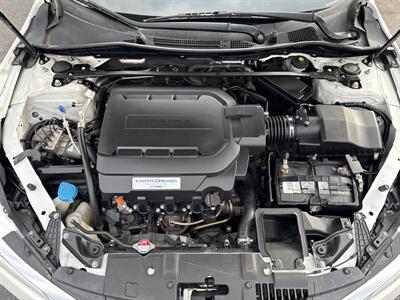 2016 Honda Accord Touring   - Photo 21 - Millstadt, IL 62260
