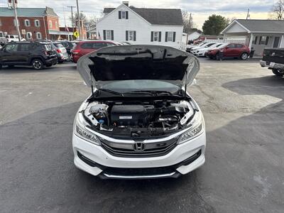 2016 Honda Accord Touring   - Photo 20 - Millstadt, IL 62260