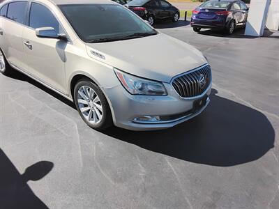 2016 Buick LaCrosse   - Photo 2 - Cahokia, IL 62206