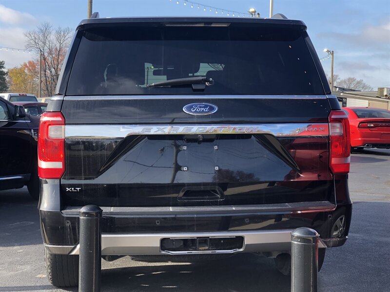 2019 Ford Expedition XLT photo 6