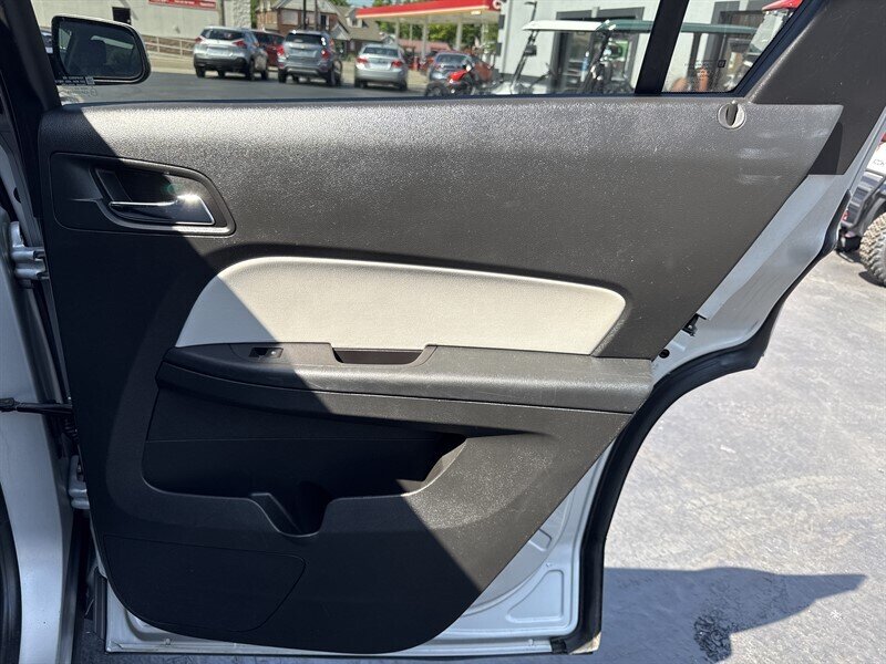 2017 GMC Terrain SLE-1 - Photo 35 - Millstadt, IL 62260