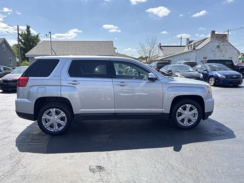 2017 GMC Terrain SLE-1 - Photo 9 - Millstadt, IL 62260