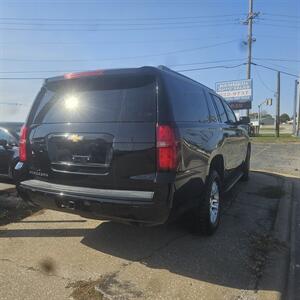 2015 Chevrolet Suburban LT   - Photo 6 - Belleville, IL 62223