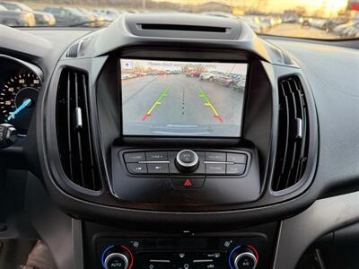 2018 Ford Escape SE   - Photo 16 - Cahokia, IL 62206