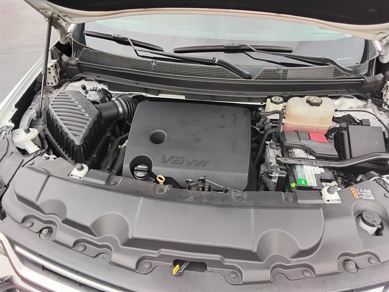 2019 Chevrolet Traverse LT Leather - Photo 9 - Cahokia, IL 62206