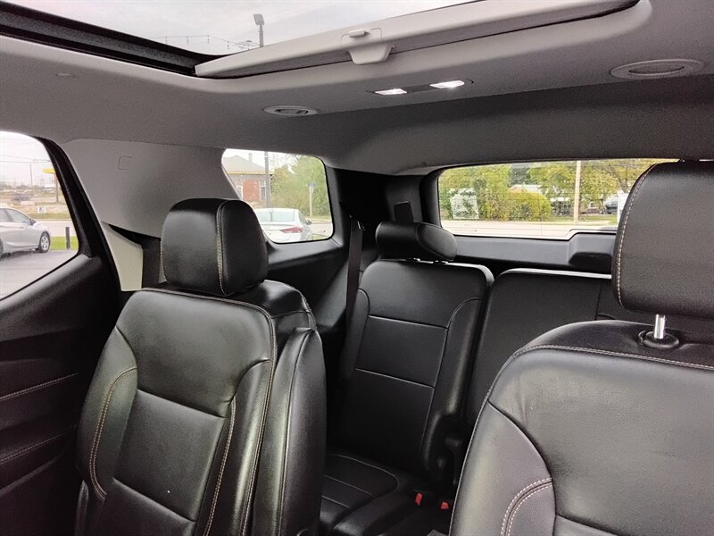 2019 Chevrolet Traverse LT Leather - Photo 6 - Cahokia, IL 62206