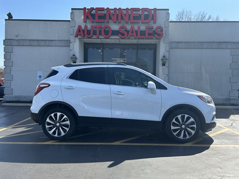 2021 Buick Encore Preferred   - Photo 1 - Fairview Heights, IL 62208