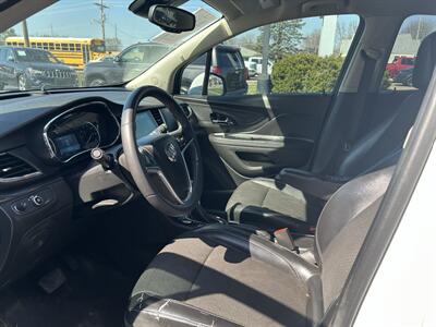 2021 Buick Encore Preferred   - Photo 8 - Fairview Heights, IL 62208