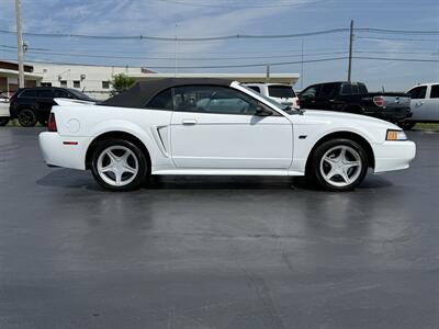 2000 Ford Mustang GT - Photo 6 - Cahokia, IL 62206