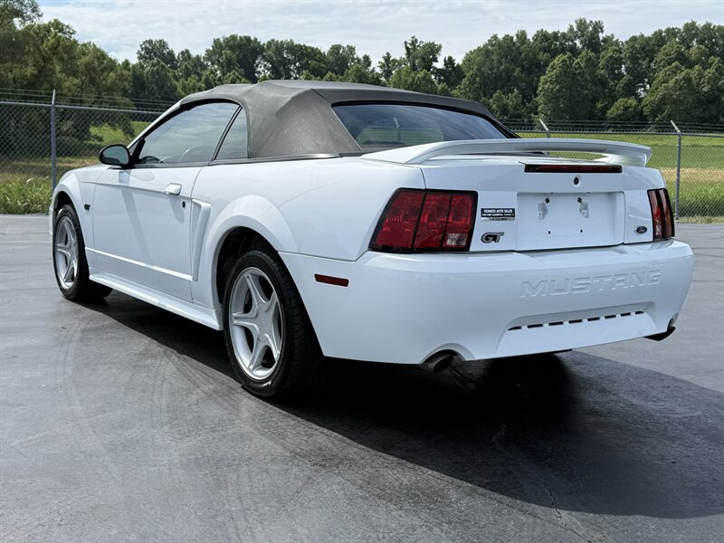 2000 Ford Mustang GT - Photo 4 - Cahokia, IL 62206