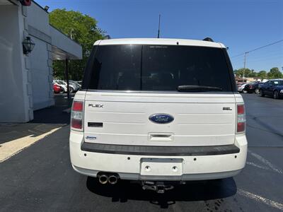 2011 Ford Flex SEL   - Photo 7 - Fairview Heights, IL 62208