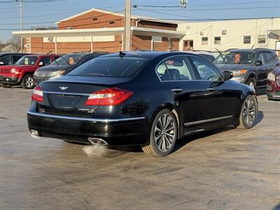2012 Hyundai Genesis 5.0L R-Spec   - Photo 8 - Cahokia, IL 62206