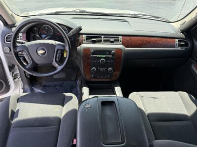 2009 Chevrolet Avalanche LT   - Photo 11 - Cahokia, IL 62206