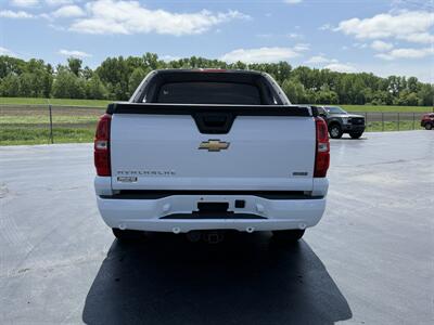 2009 Chevrolet Avalanche LT   - Photo 7 - Cahokia, IL 62206