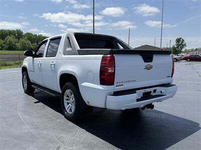 2009 Chevrolet Avalanche LT   - Photo 8 - Cahokia, IL 62206