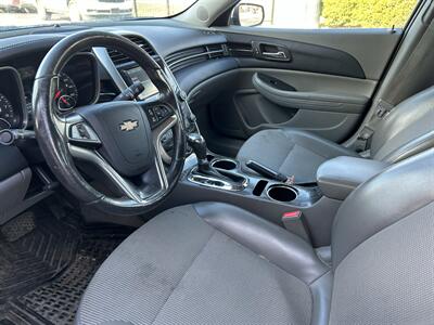 2015 Chevrolet Malibu LT - Photo 8 - Fairview Heights, IL 62208