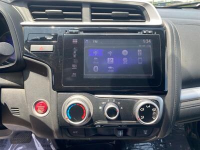 2017 Honda Fit EX   - Photo 13 - Cahokia, IL 62206
