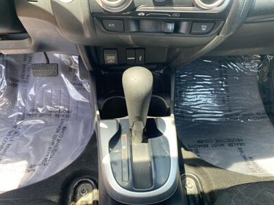 2017 Honda Fit EX   - Photo 14 - Cahokia, IL 62206