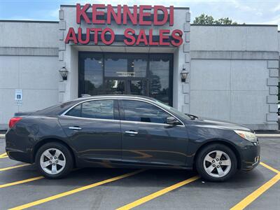 2015 Chevrolet Malibu LTZ   - Photo 1 - Fairview Heights, IL 62208