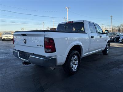 2015 RAM 1500 Big Horn - Photo 5 - Cahokia, IL 62206