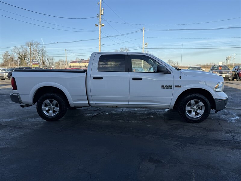 2015 RAM 1500 Big Horn - Photo 4 - Cahokia, IL 62206