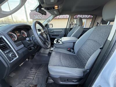 2015 RAM 1500 Big Horn - Photo 9 - Cahokia, IL 62206
