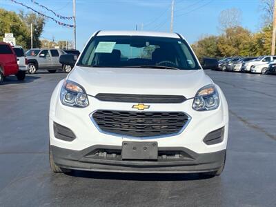 2016 Chevrolet Equinox LS   - Photo 2 - Cahokia, IL 62206