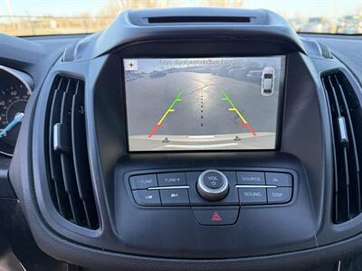 2017 Ford Escape SE - Photo 16 - Cahokia, IL 62206