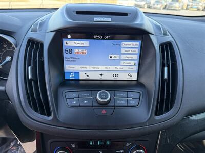 2017 Ford Escape SE - Photo 13 - Cahokia, IL 62206