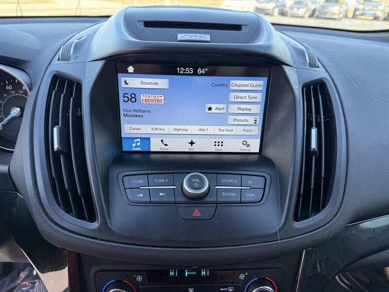 2017 Ford Escape SE - Photo 13 - Cahokia, IL 62206