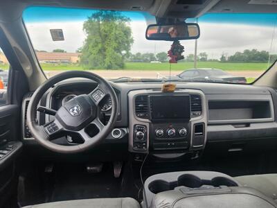 2015 RAM 1500 Express   - Photo 5 - Cahokia, IL 62206
