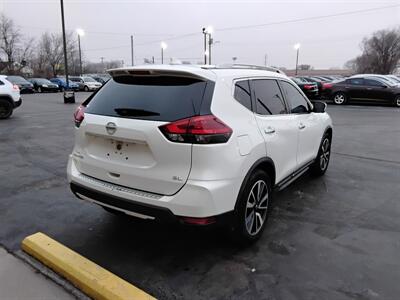 2018 Nissan Rogue S - Photo 5 - Cahokia, IL 62206